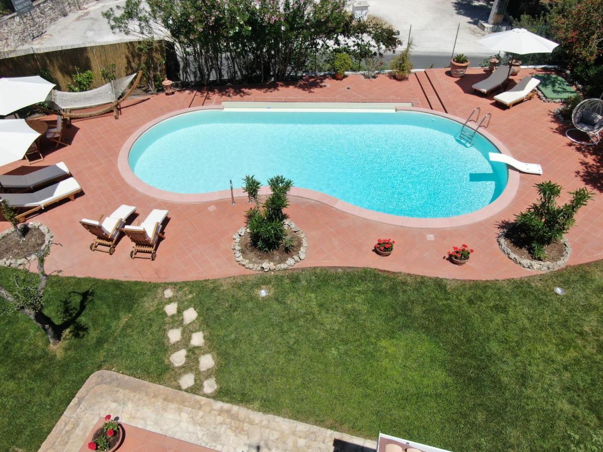 Villa Vittoria Вьесте Экстерьер фото